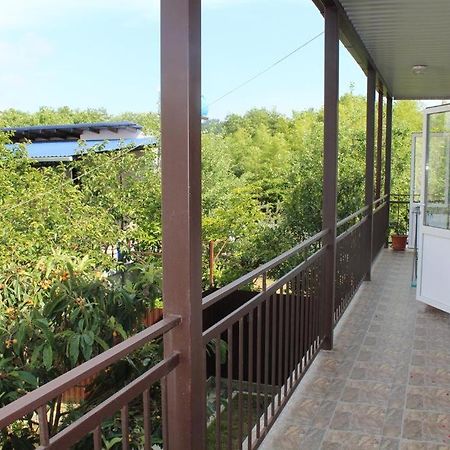 Guest House U Aleny 가그라 외부 사진