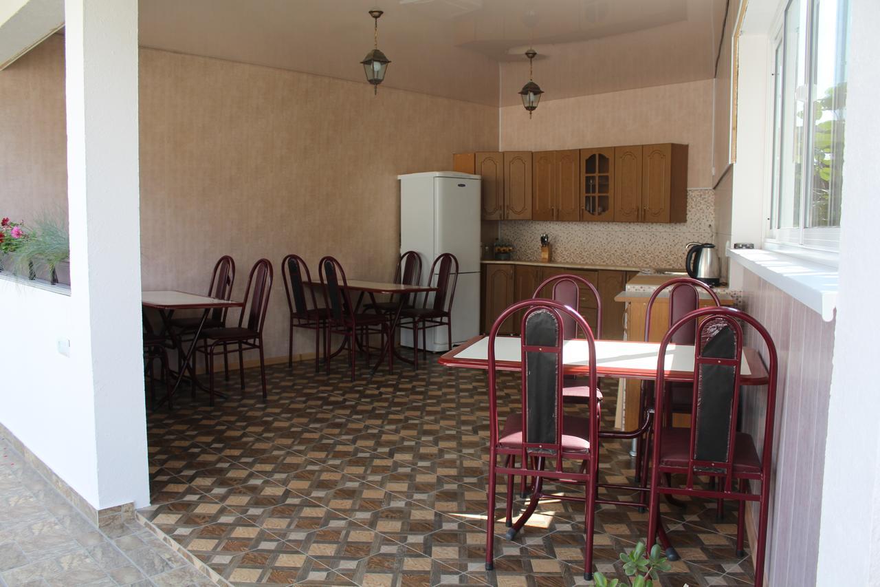 Guest House U Aleny 가그라 외부 사진
