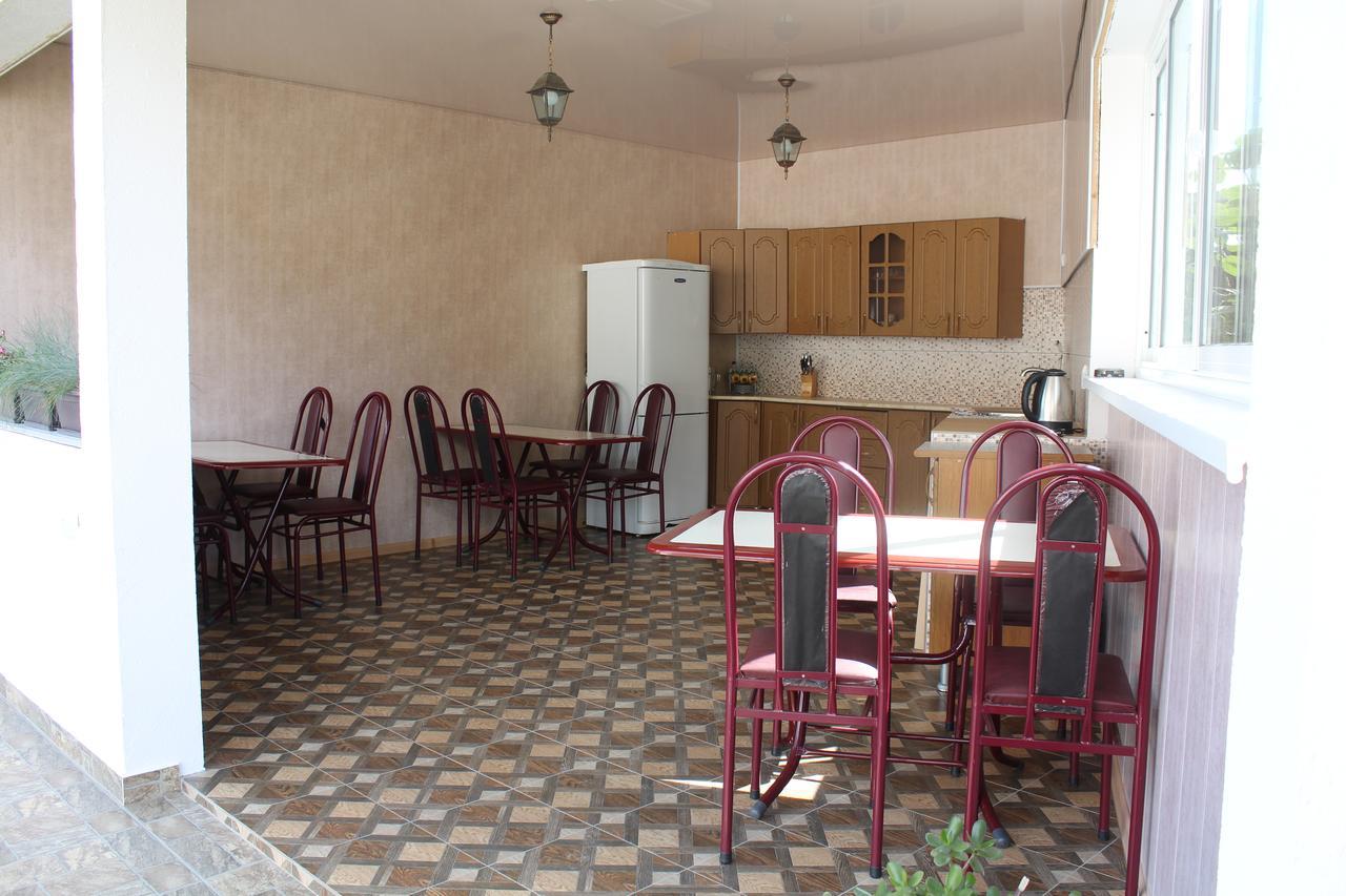 Guest House U Aleny 가그라 외부 사진