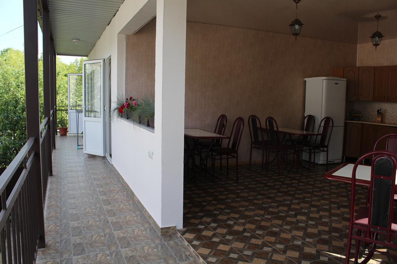 Guest House U Aleny 가그라 외부 사진